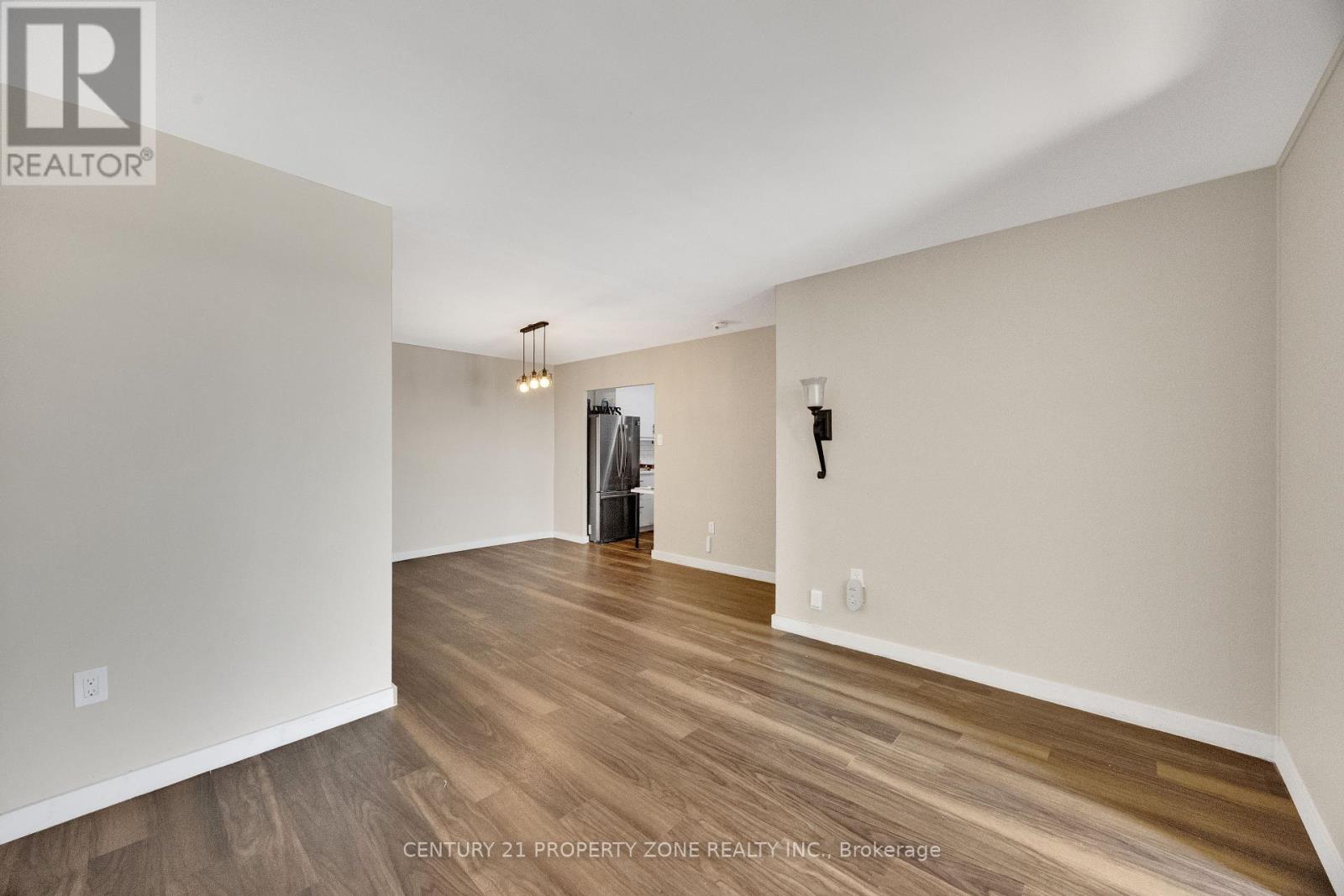 #907 573 MORNINGTON AVENUE - 21