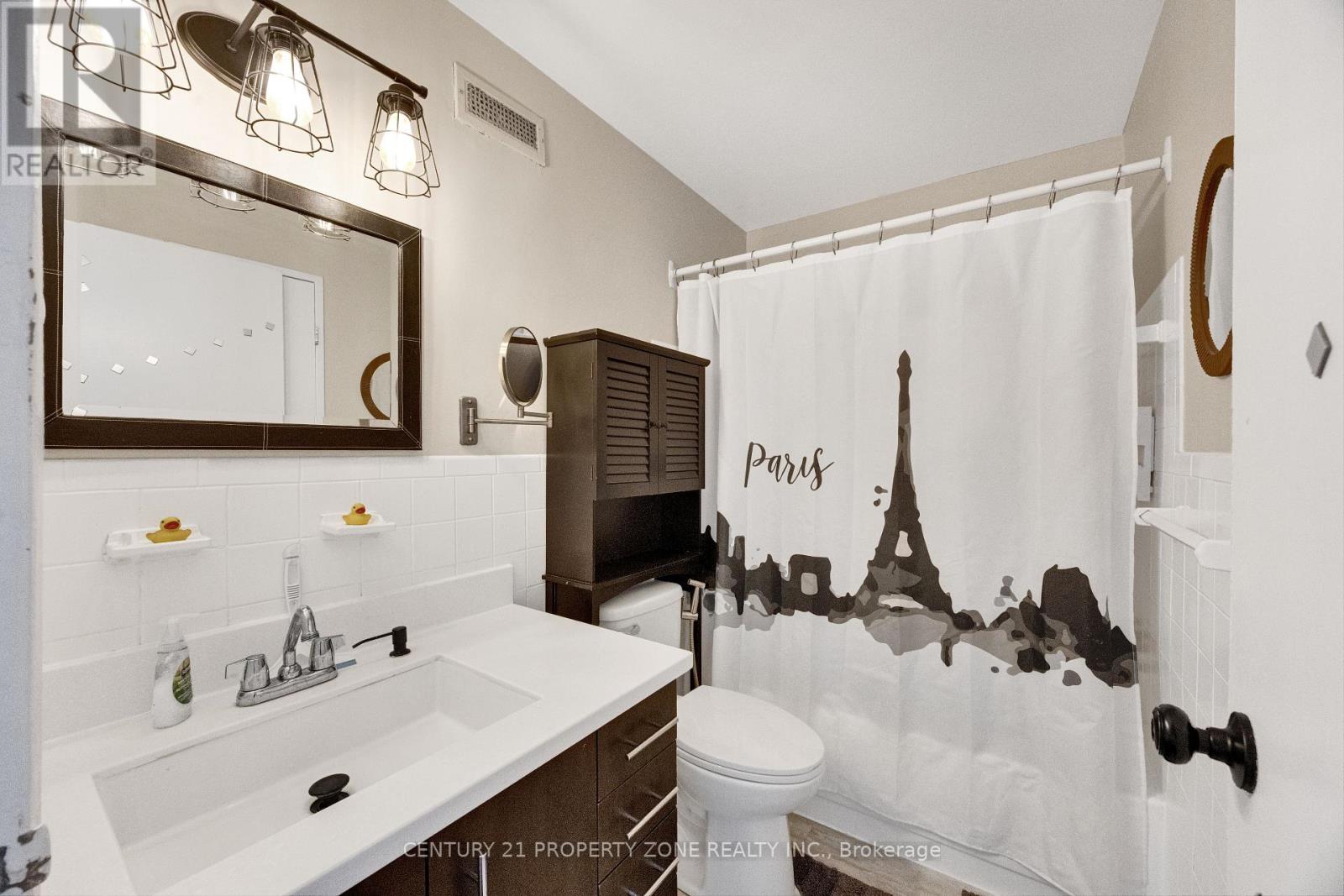 #907 573 MORNINGTON AVENUE - 28