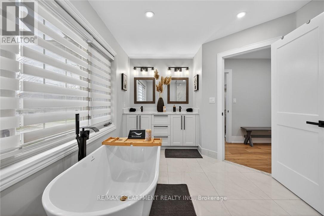 397 CAITHNESS STREET E - 24