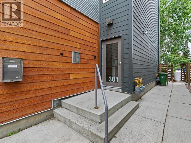 202-301 HAWKINS STREET - 21