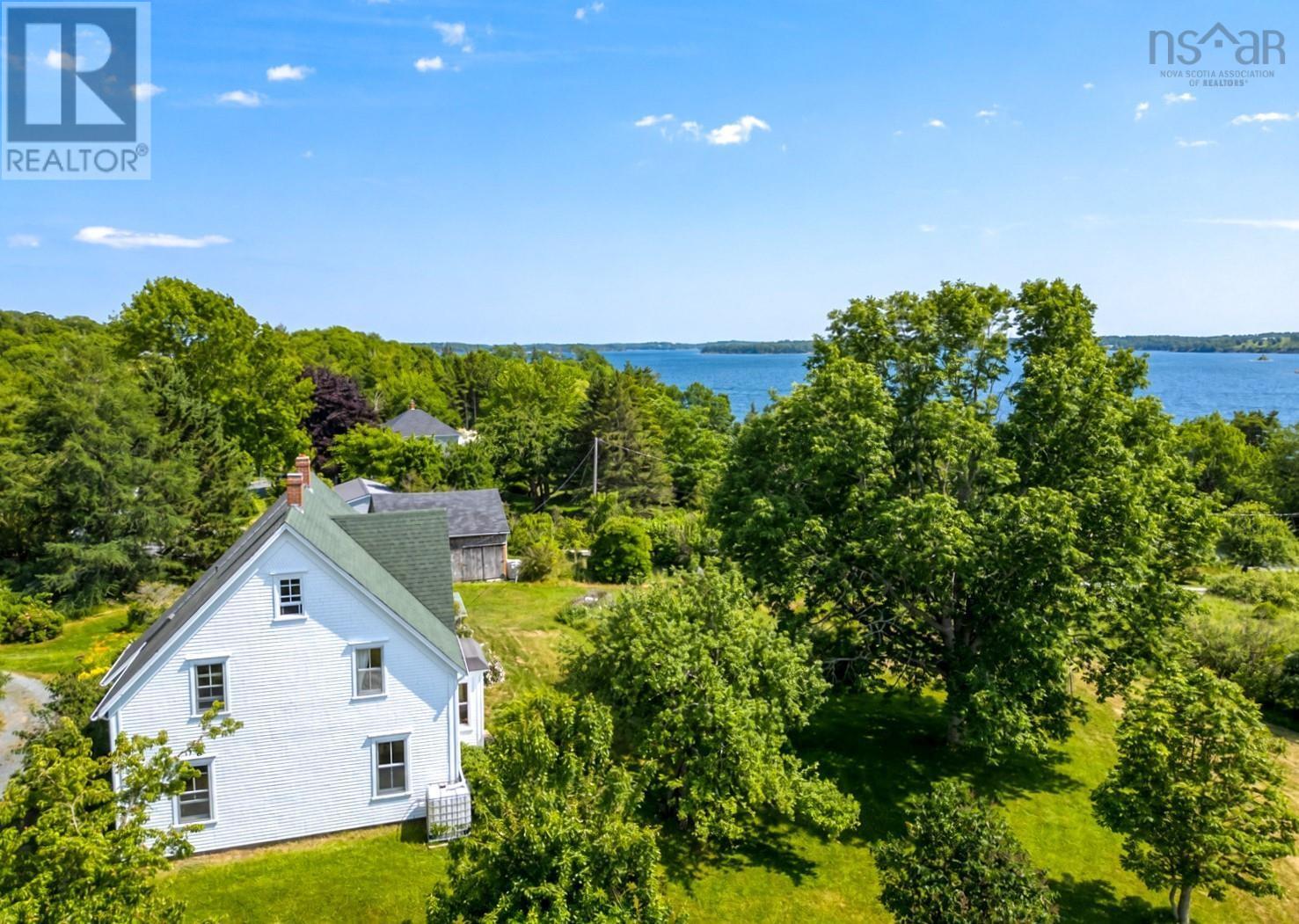 4-bedroom home for sale at 1036 Oakland Road, 1031 Oakland Road, Oakland ON · photo 5 of 50
