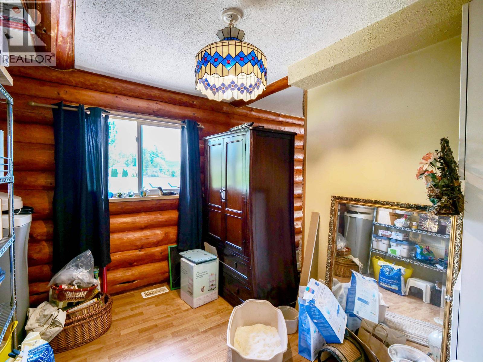 1929 BEACH CRESCENT - 13