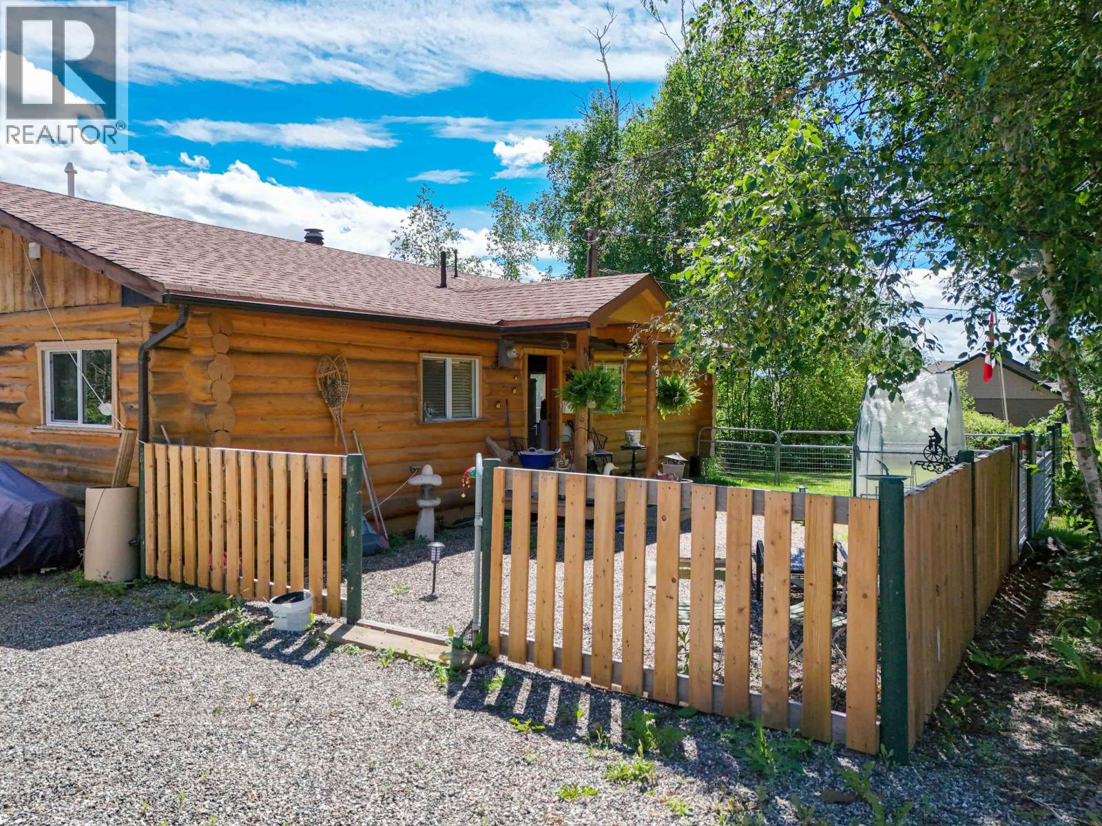 1929 BEACH CRESCENT - 25