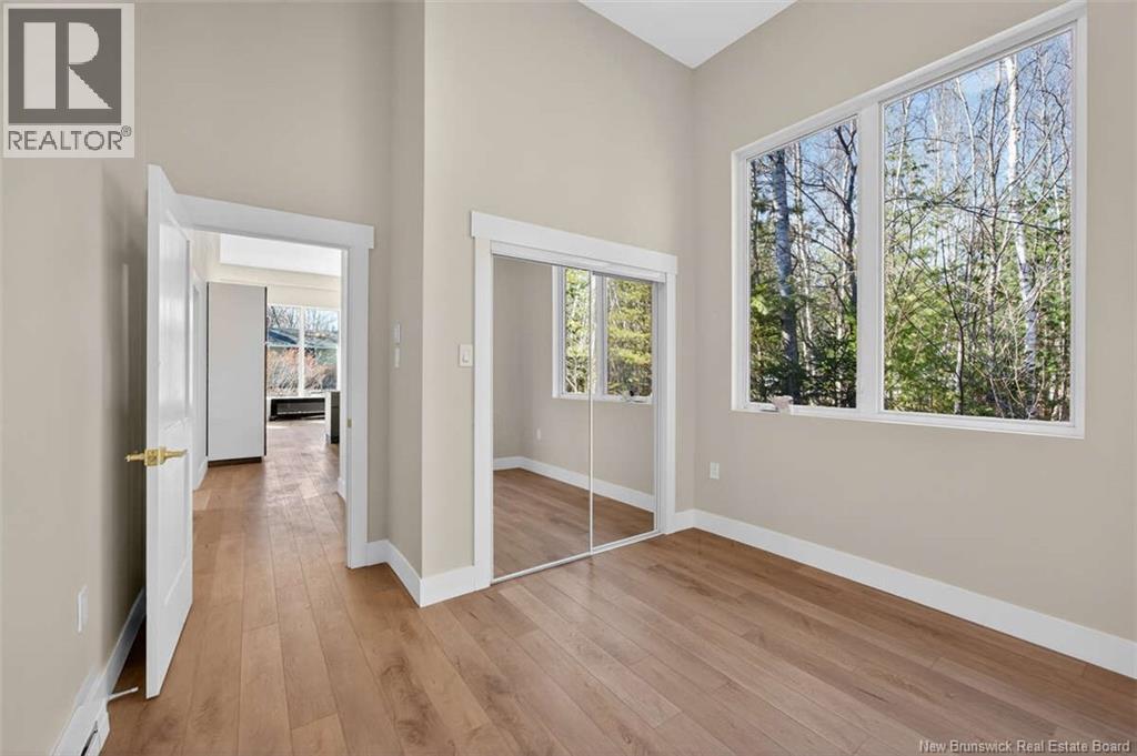24 Murray Avenue - 18