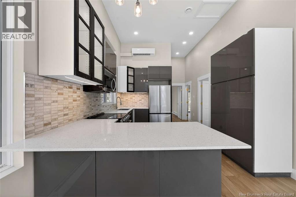 24 Murray Avenue - 28