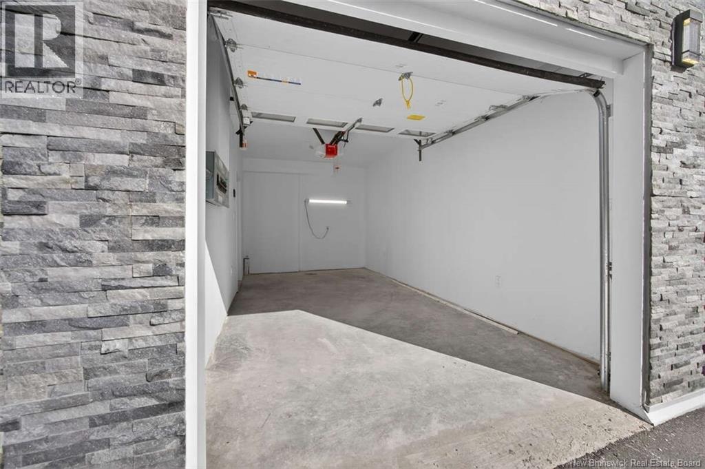 24 Murray Avenue - 31