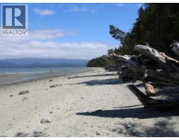 1643 Vancouver Blvd, Savary Island, BC  Photo 21