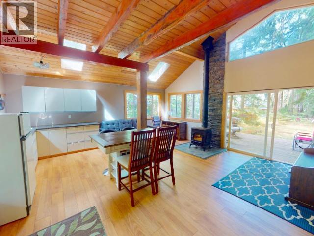 1643 VANCOUVER BLVD - 2
