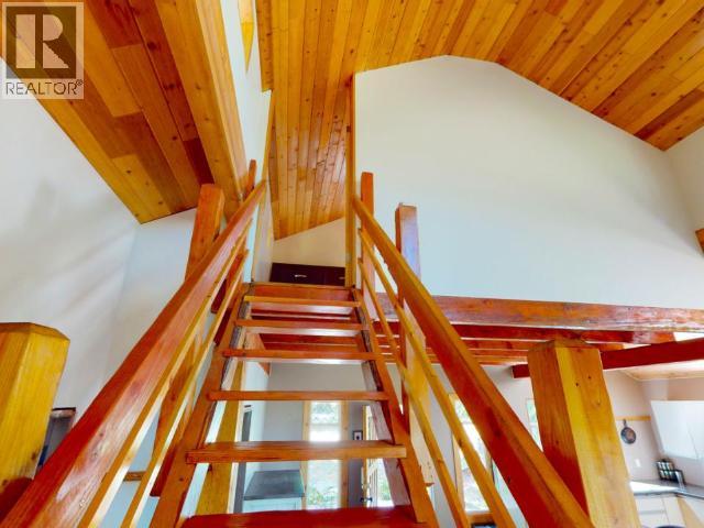1643 VANCOUVER BLVD - 13