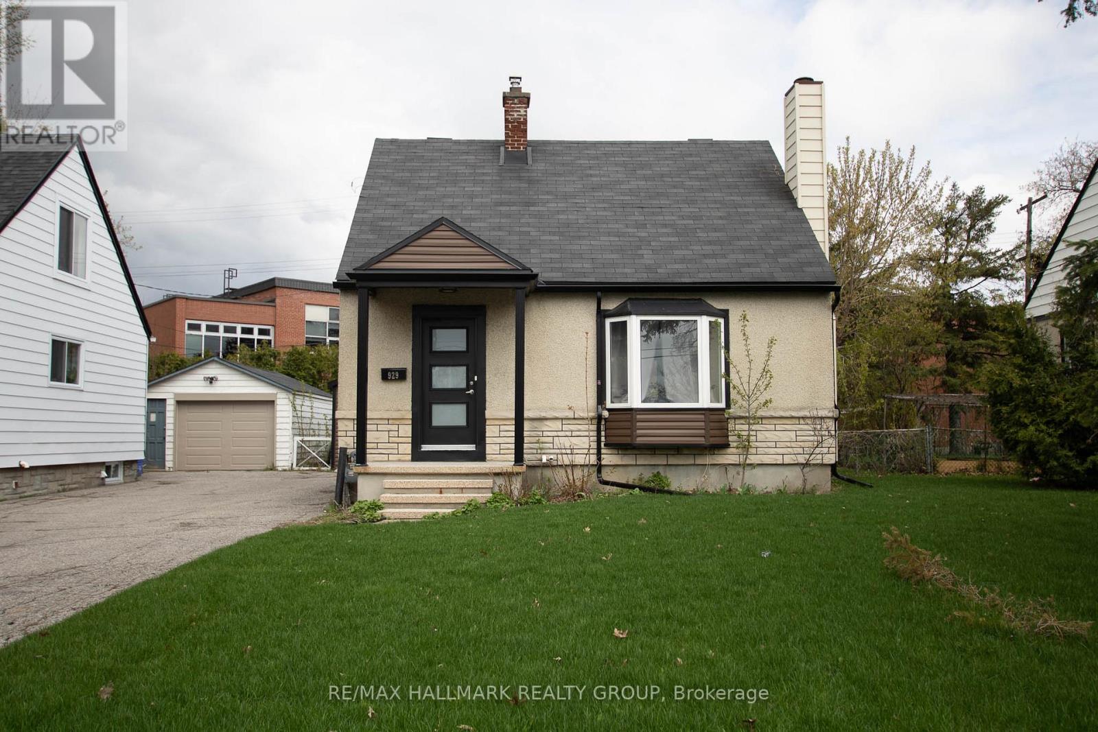 929 MERIVALE ROAD - 1