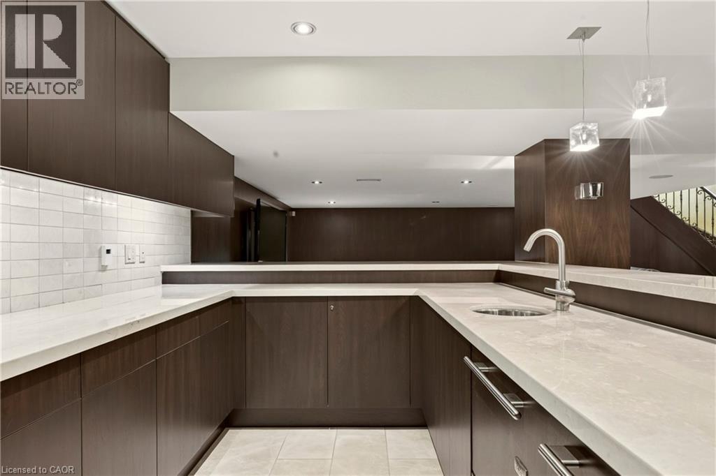 15 PEPPERTREE Crescent - Image 38