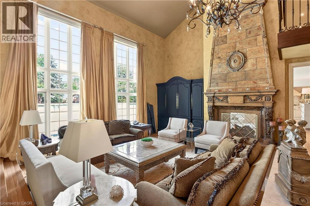 15 PEPPERTREE Crescent - Image 10