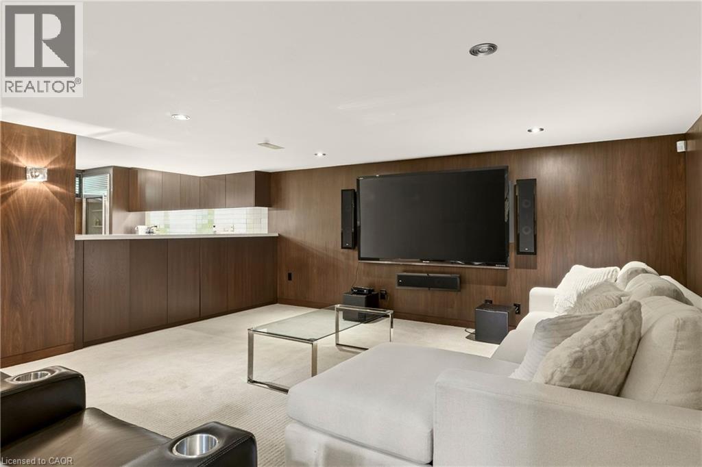 15 PEPPERTREE Crescent - Image 36