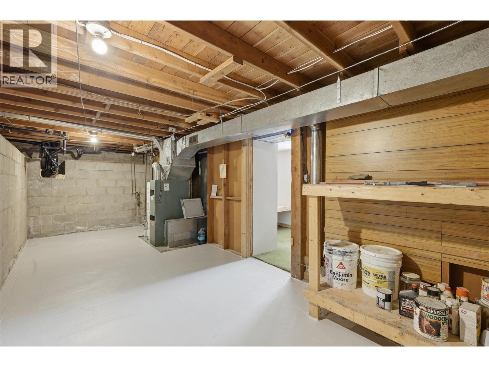 3987 Yellowhead Highway - 24