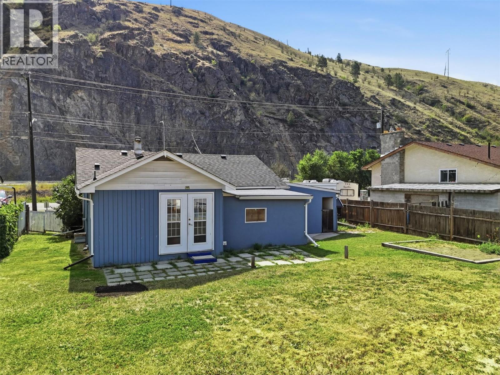 3987 Yellowhead Highway - 32
