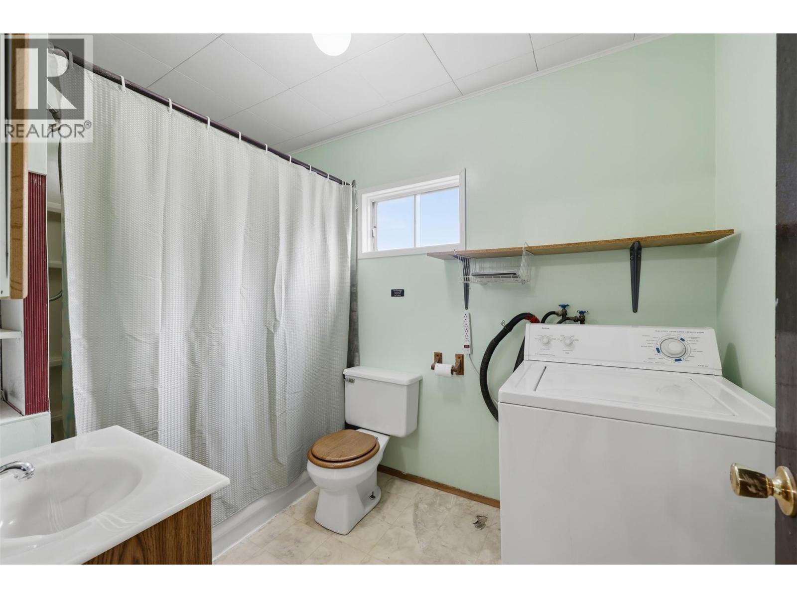 3987 Yellowhead Highway - 19