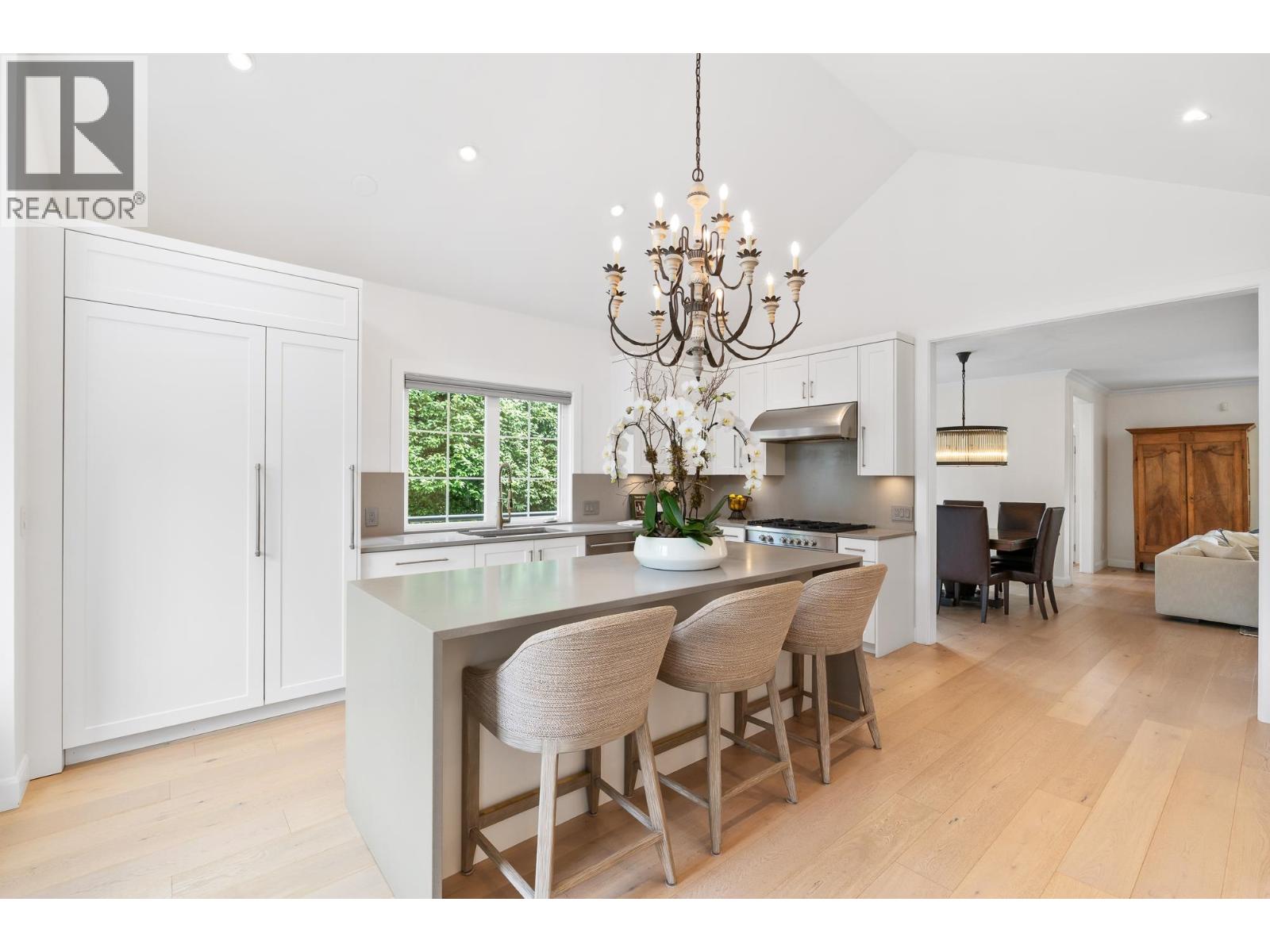 1733 FULTON AVENUE, West Vancouver