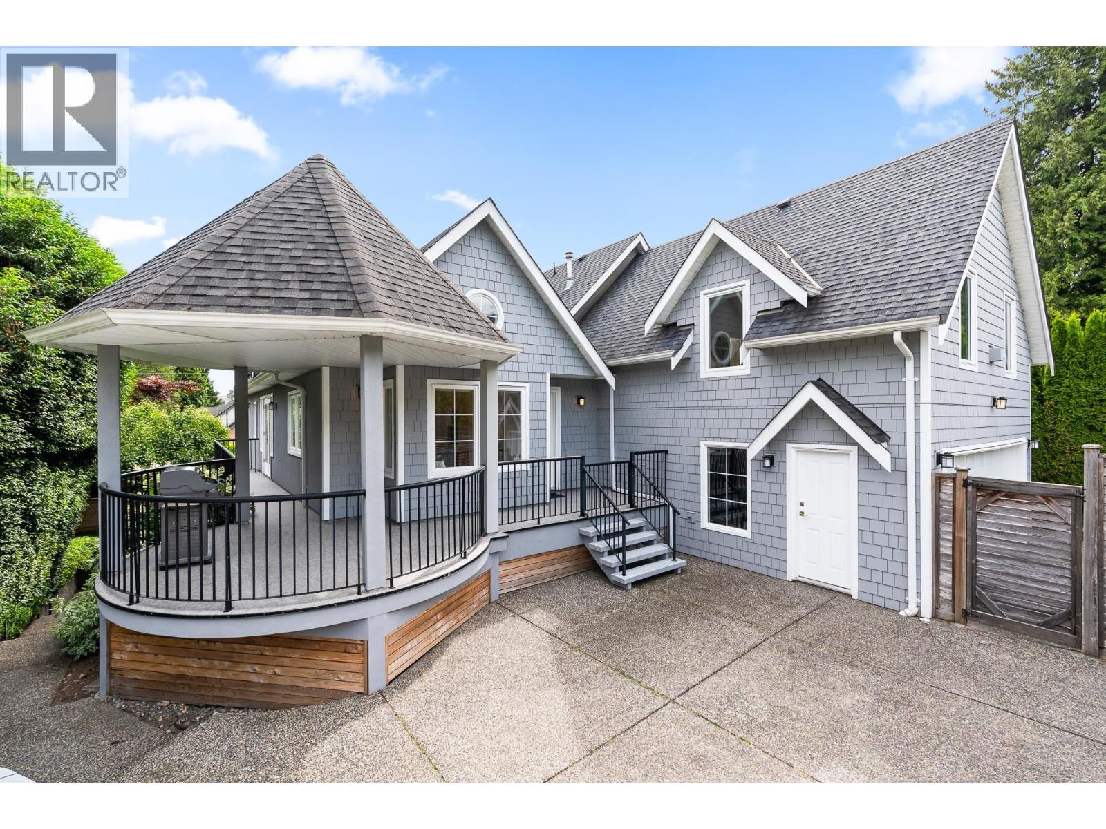 1733 FULTON AVENUE, West Vancouver