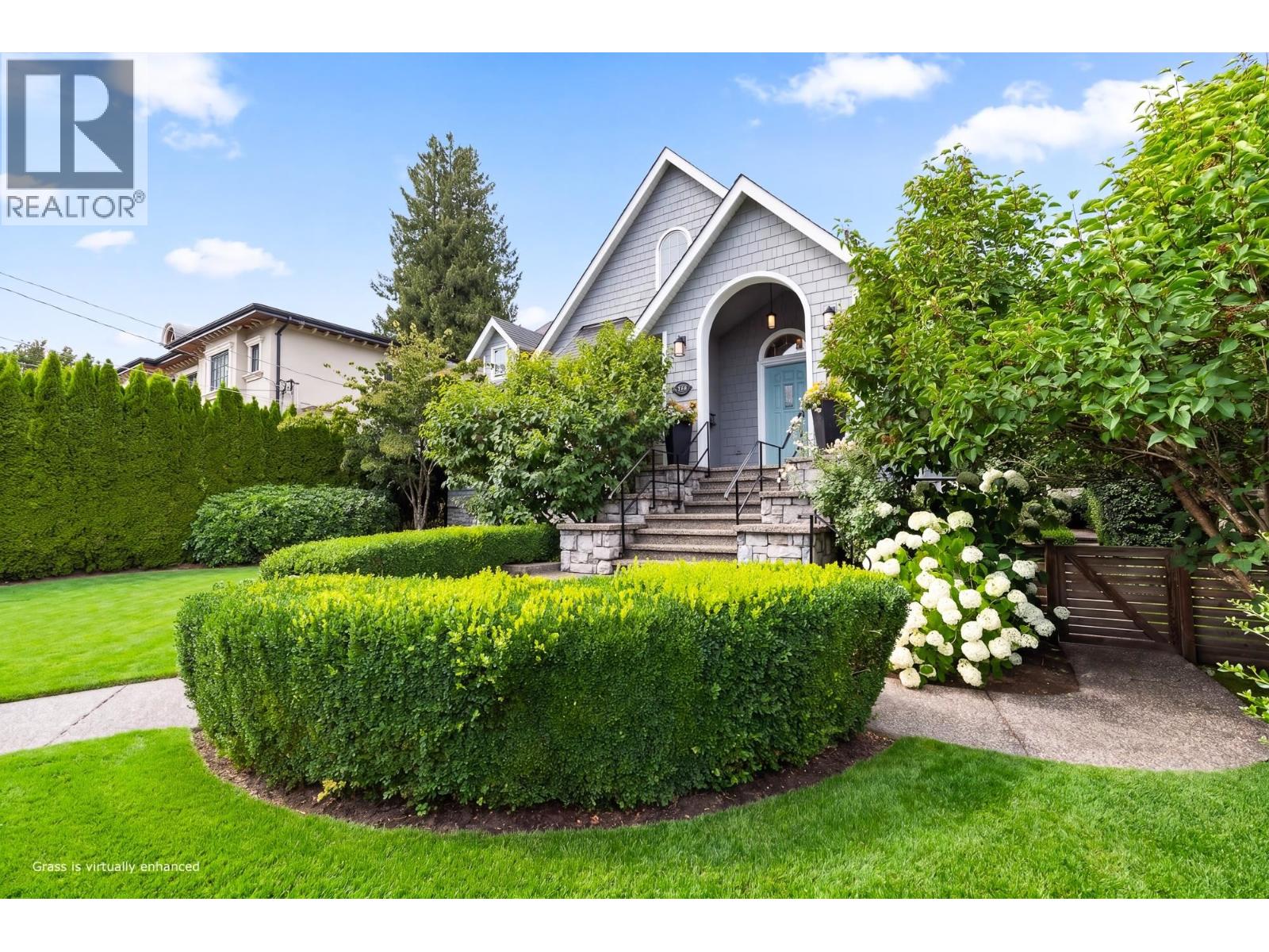 1733 FULTON AVENUE, West Vancouver