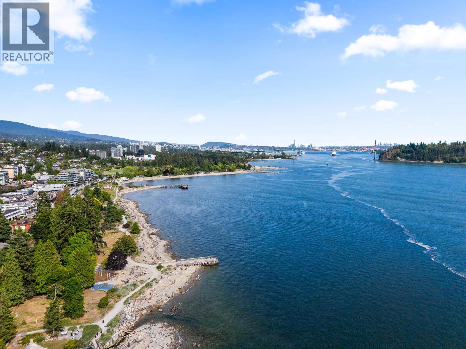 1733 FULTON AVENUE, West Vancouver