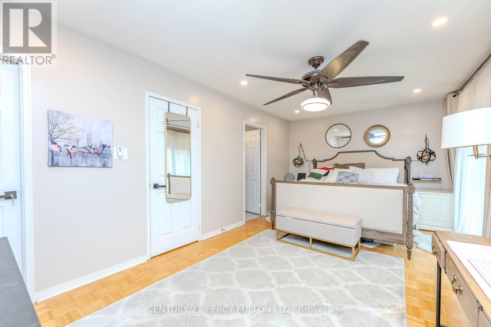137 BLUE WILLOW DRIVE - 33