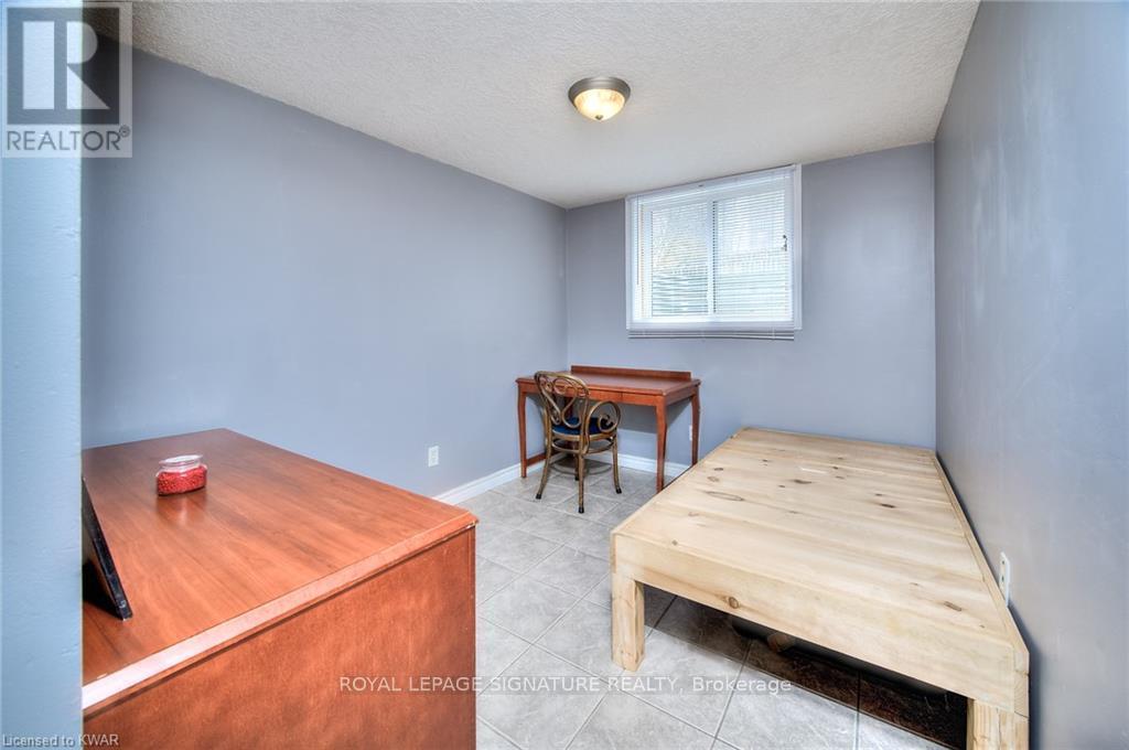 B - 29 MARSHALL STREET, Waterloo — photo 12