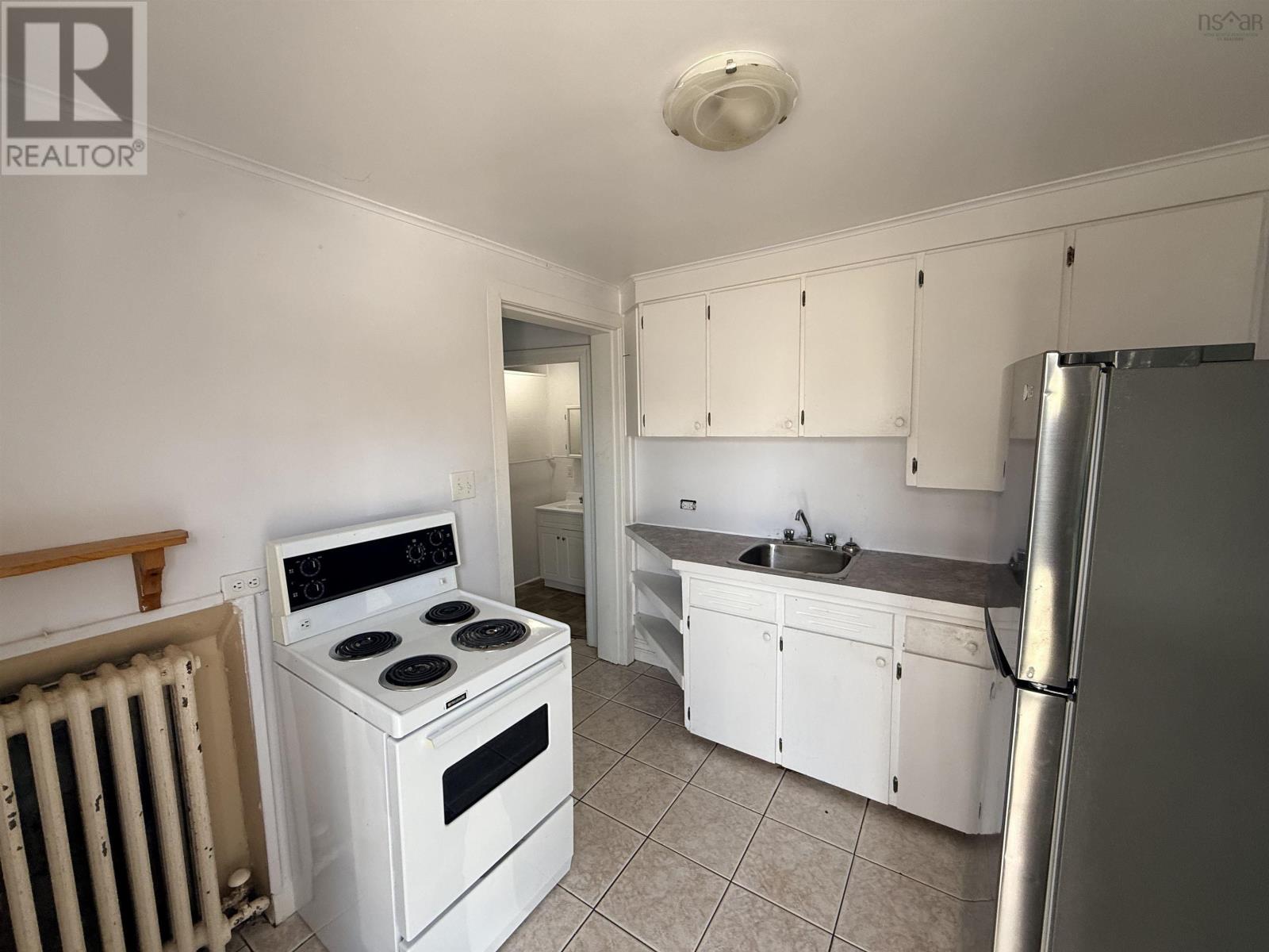 218 Fraser Street - 25