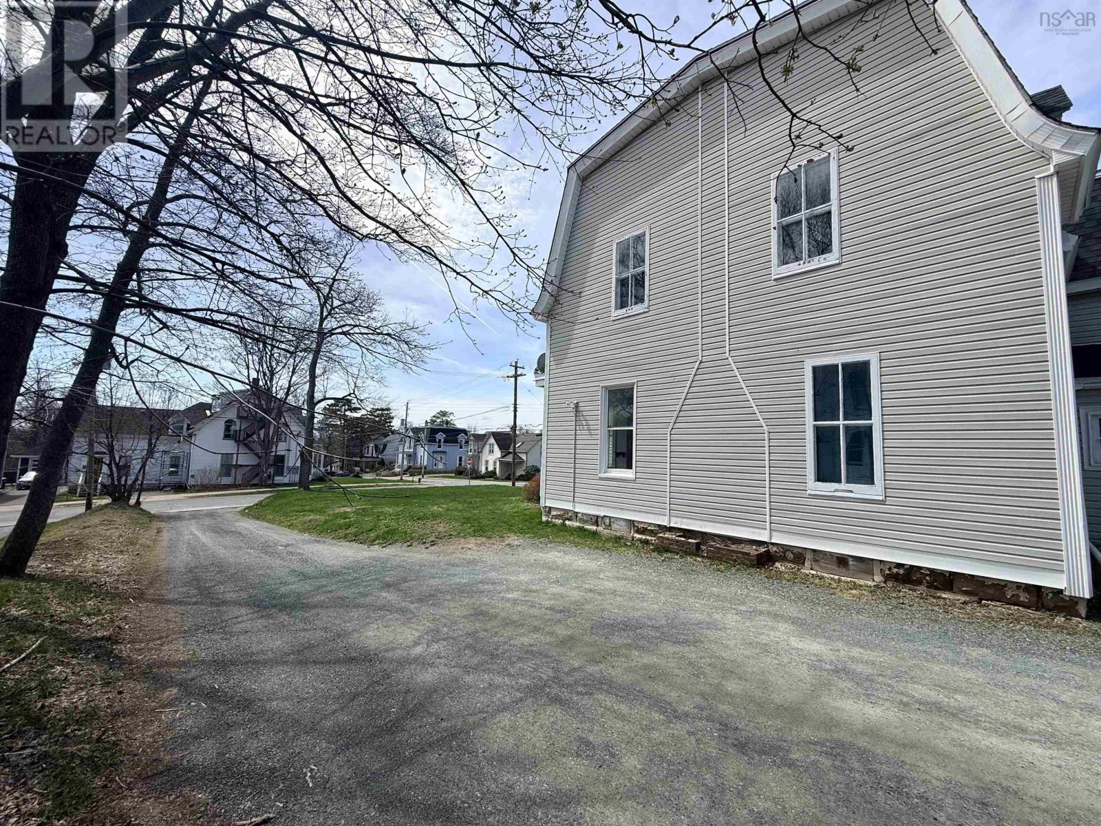 218 Fraser Street - 7