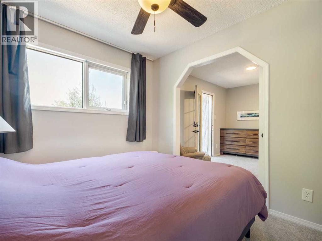 2128 18 Avenue - 14