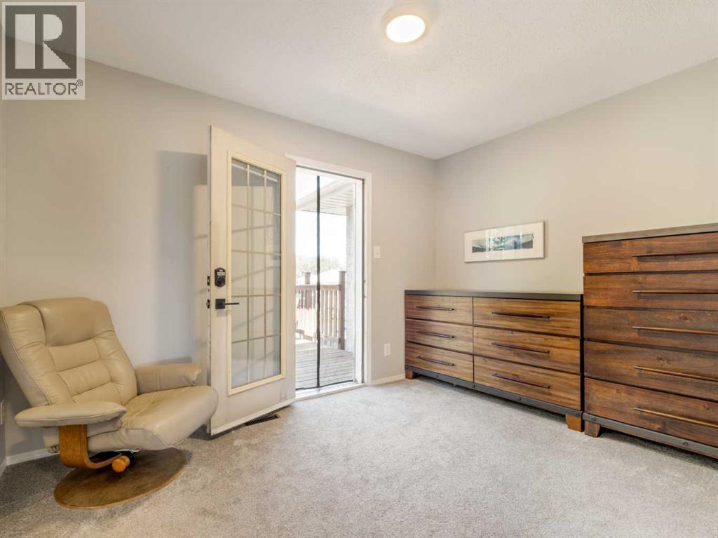 2128 18 Avenue - 16
