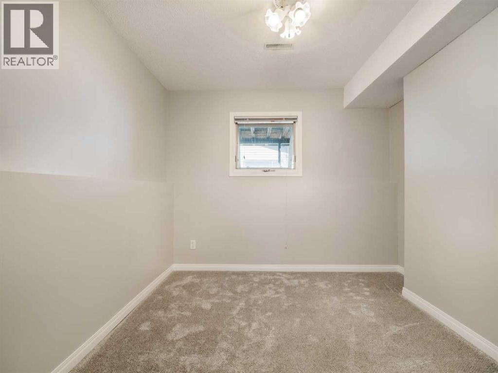 2128 18 Avenue - 37
