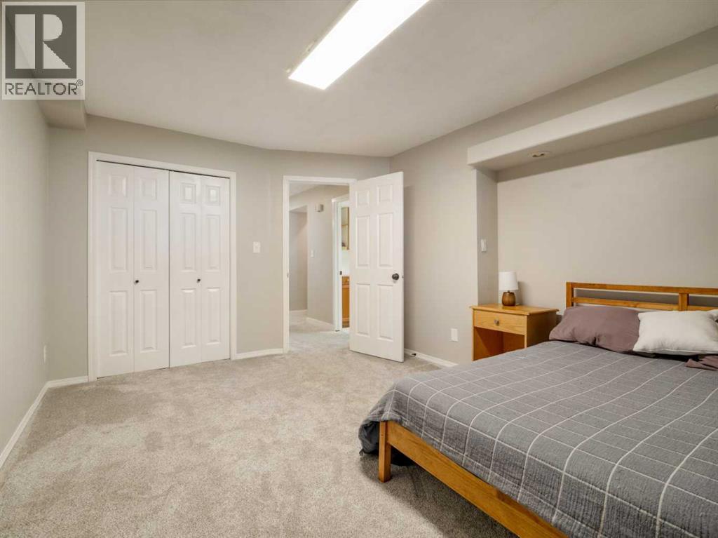 2128 18 Avenue - 35