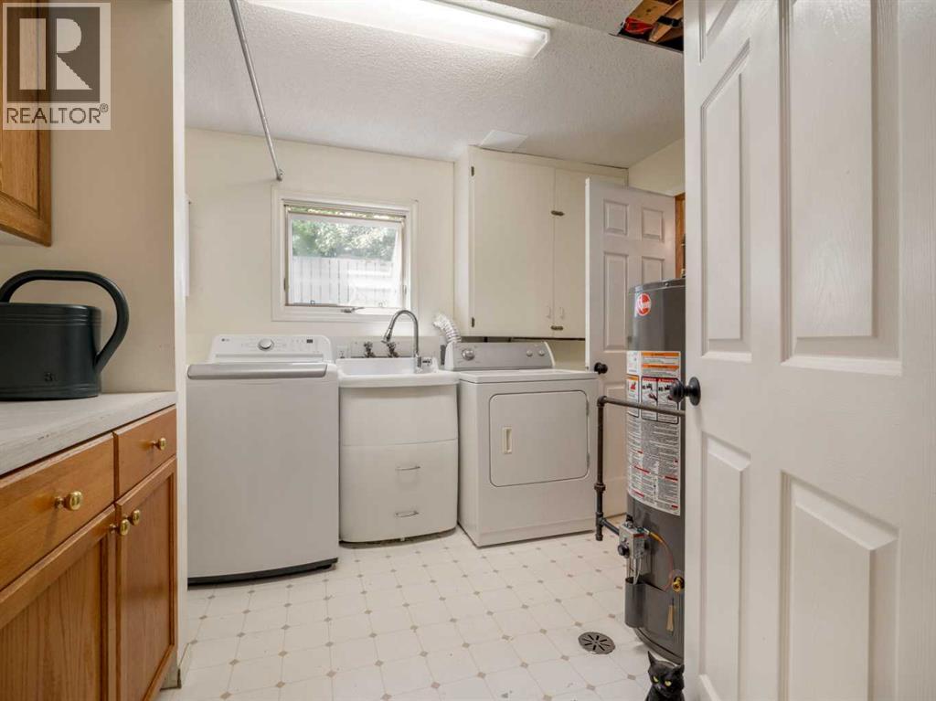 2128 18 Avenue - 36