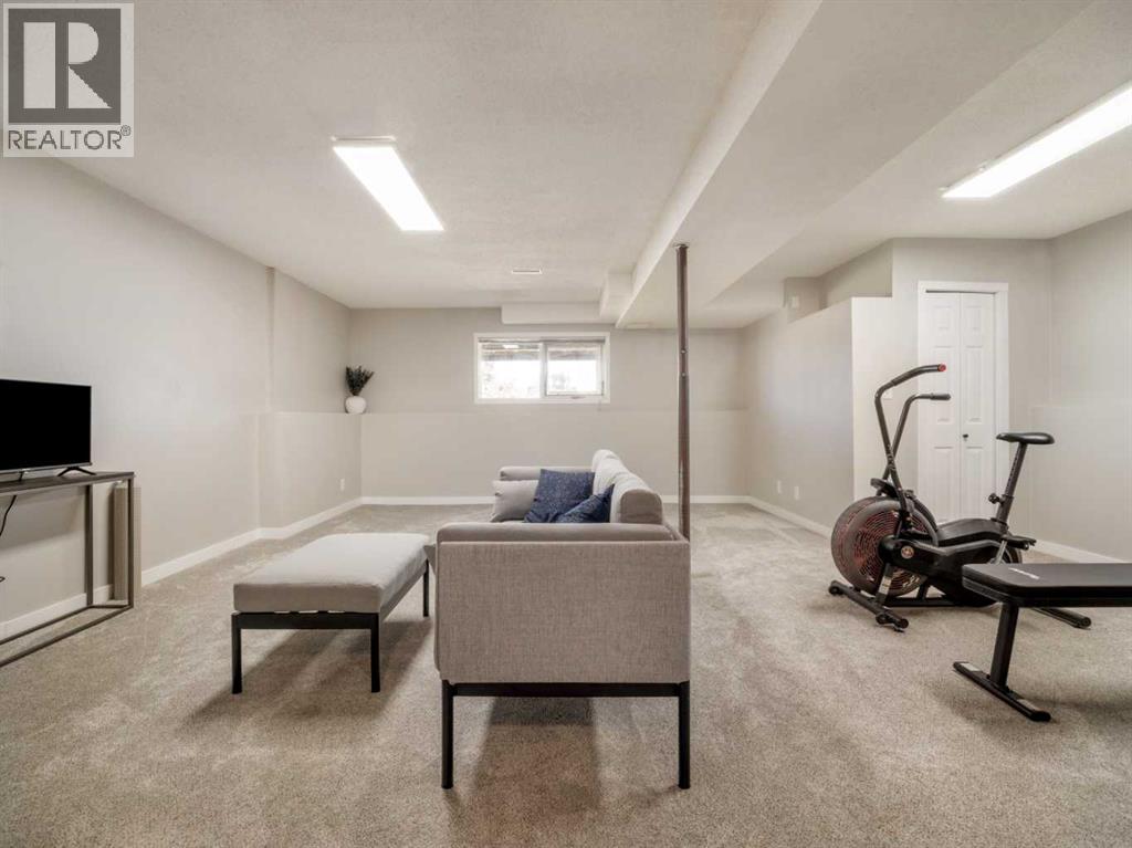 2128 18 Avenue - 25