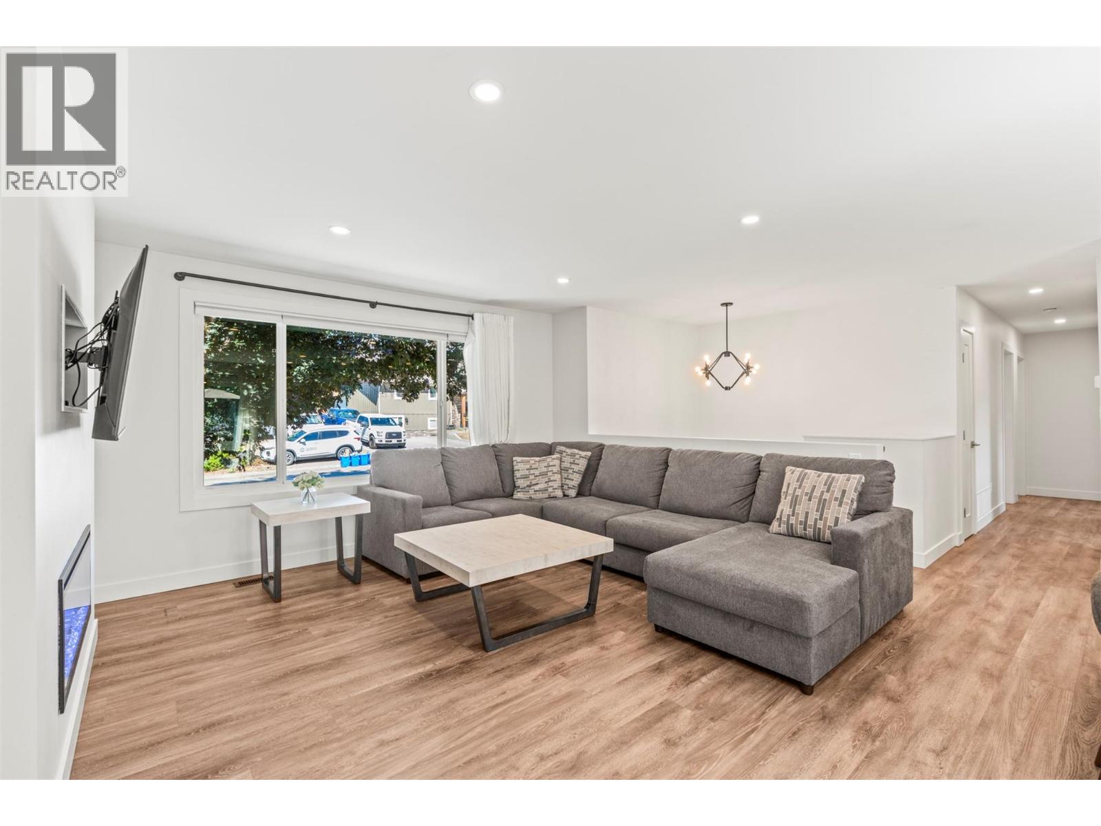 1907 19 Street - Image 15