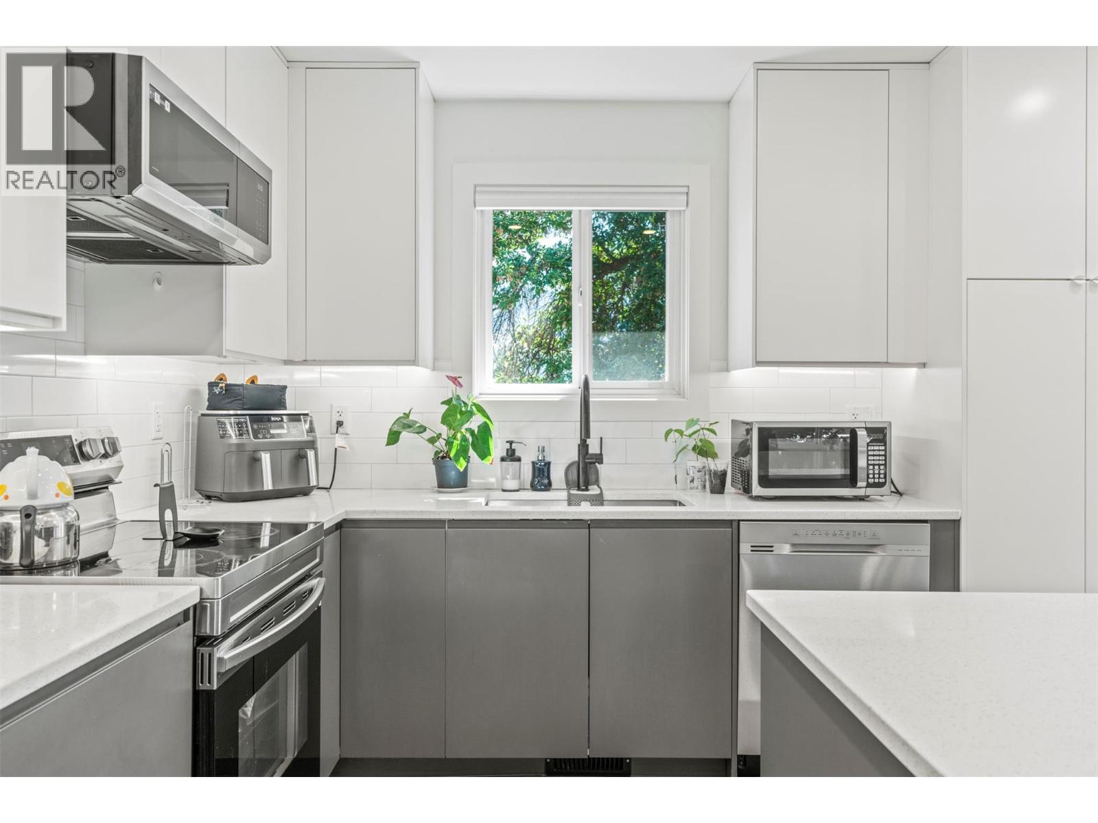 1907 19 Street - Image 12
