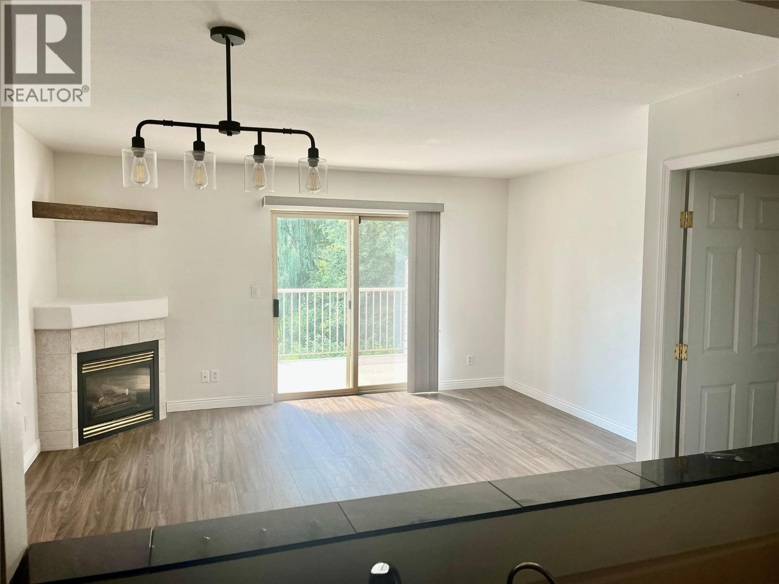 #304 1607 43 Avenue Lot# SL 10 - 7