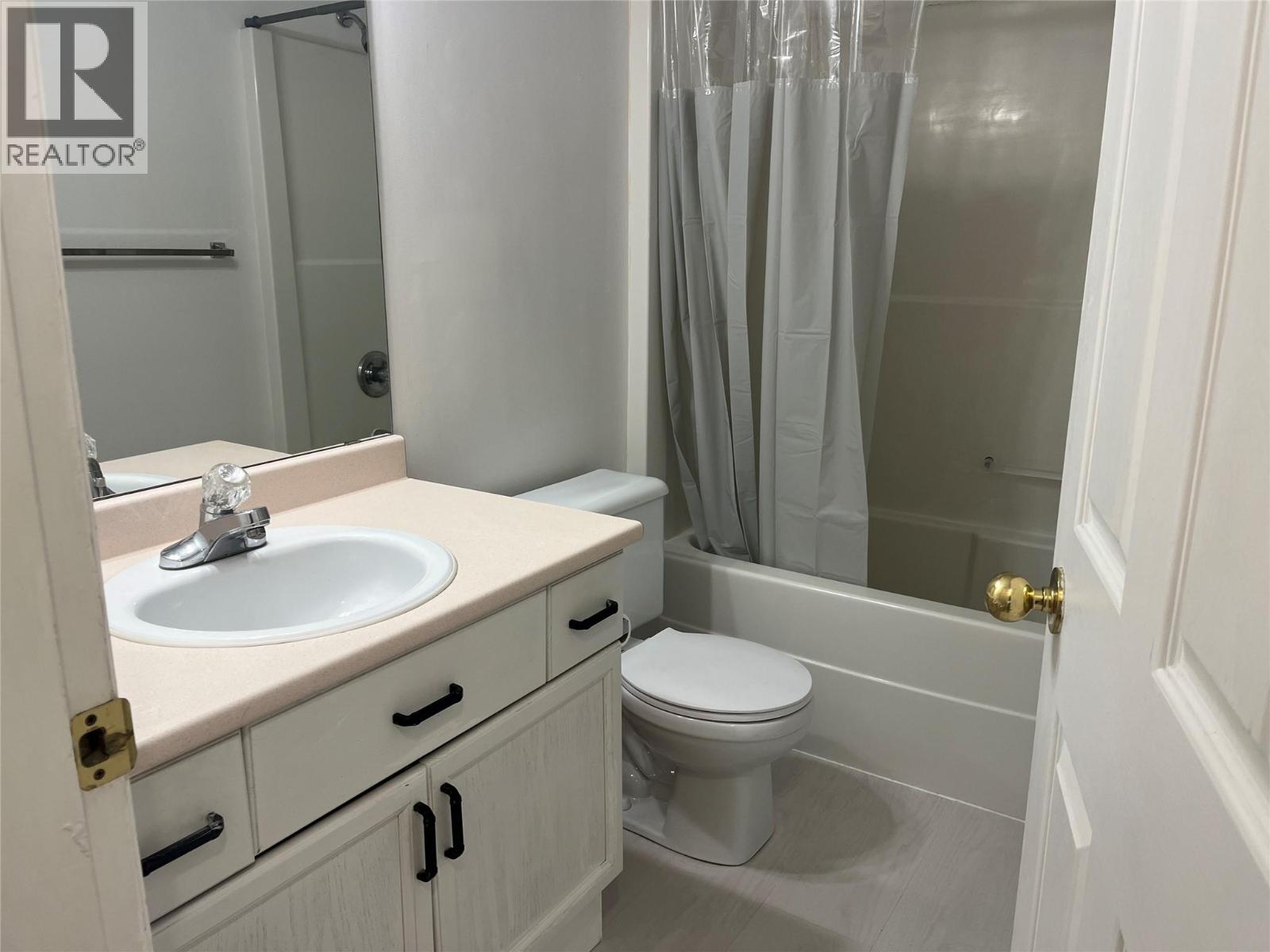 #304 1607 43 Avenue Lot# SL 10 - 16