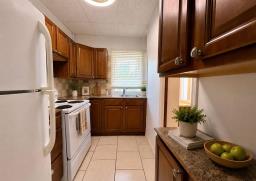 2 105 Scotia Street, Winnipeg, MB R2W4Z1 Photo 8