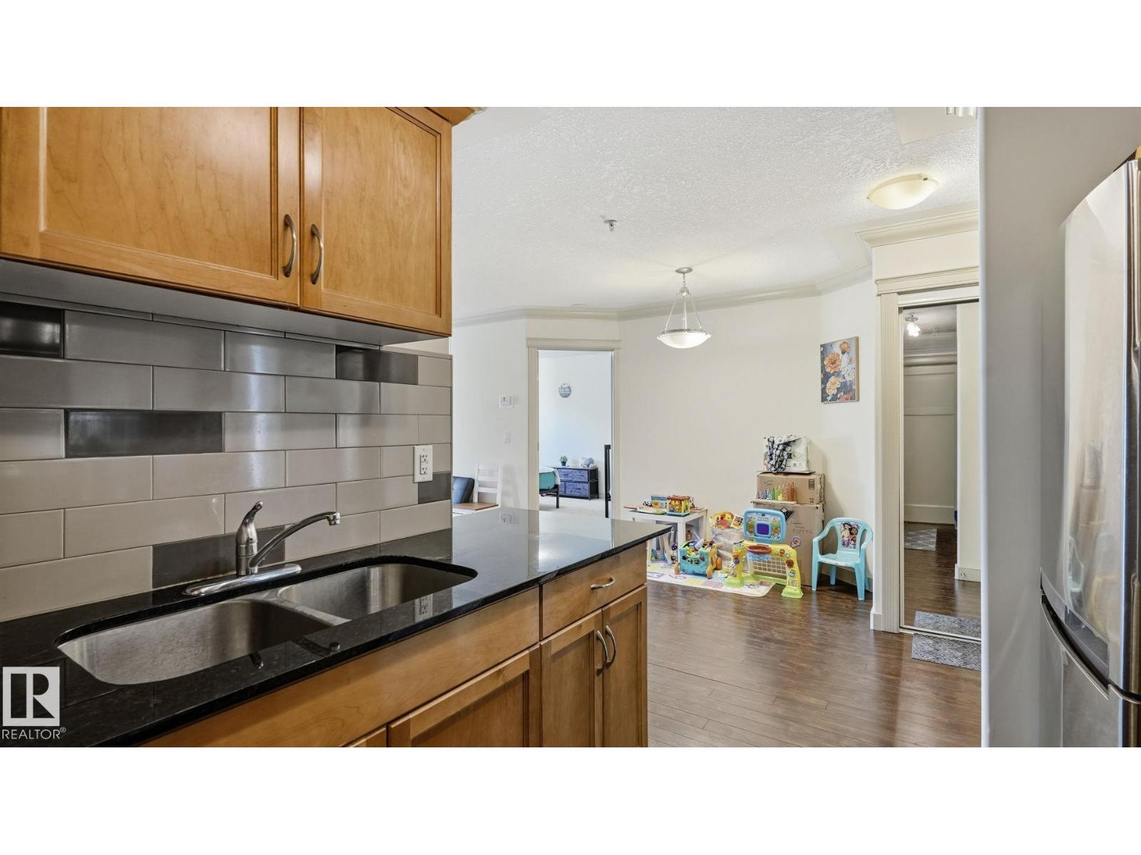 #303 16235 51 ST NW NW - 8