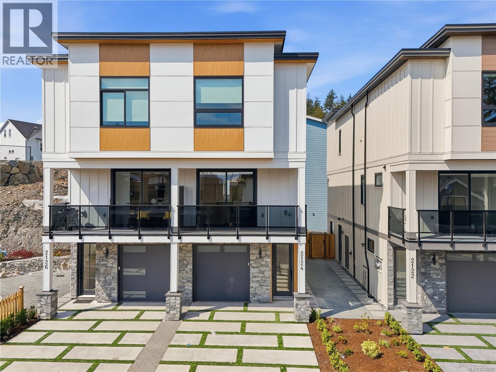 2124 Kingbird Dr - 2