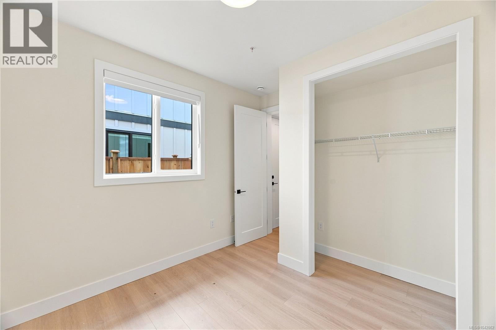 2124 Kingbird Dr - 20