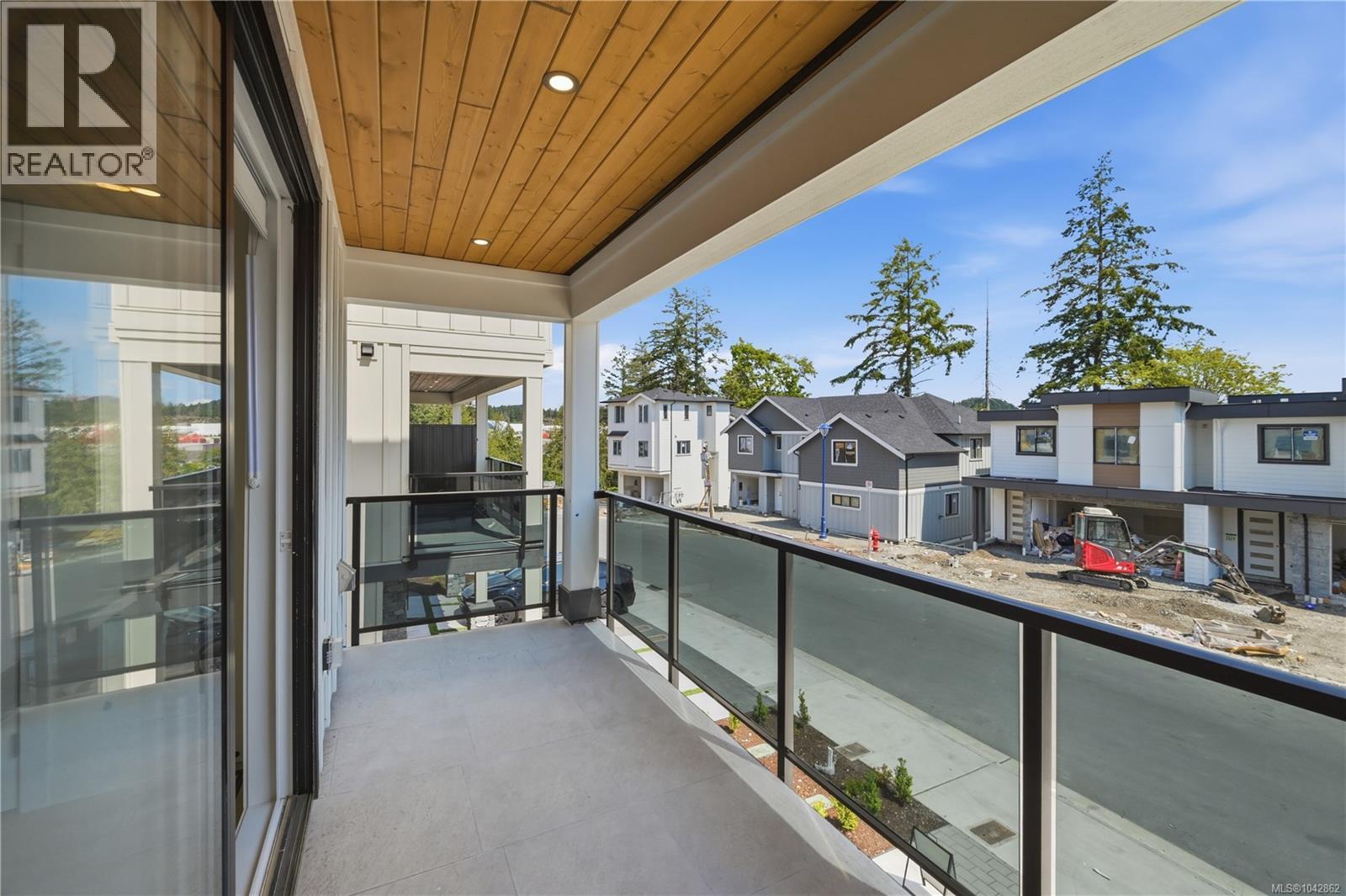 2124 Kingbird Dr - 45