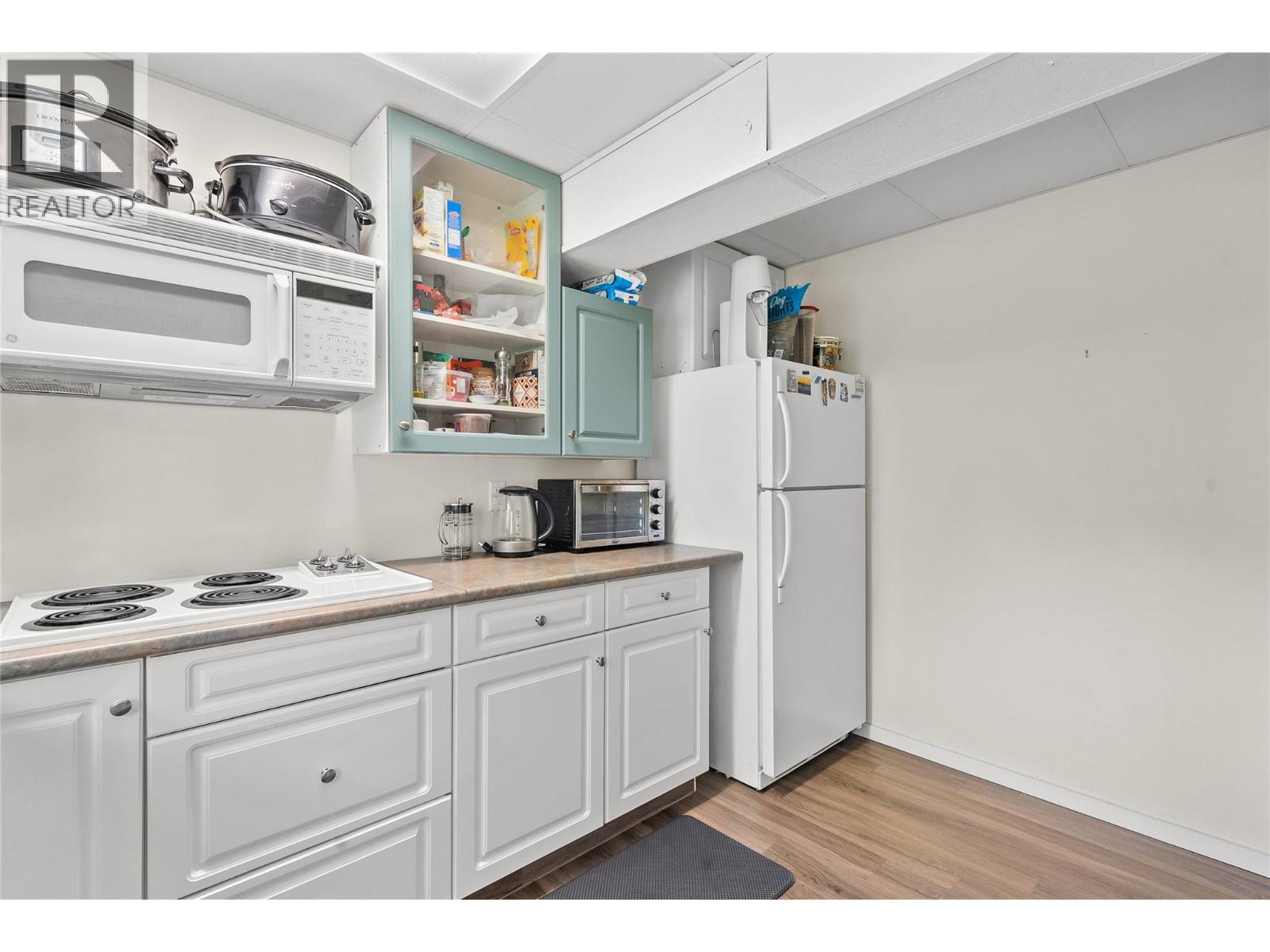 2440 Sunrise Boulevard - 27