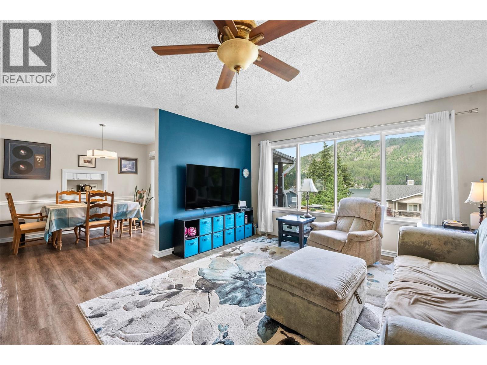 2440 Sunrise Boulevard - 7