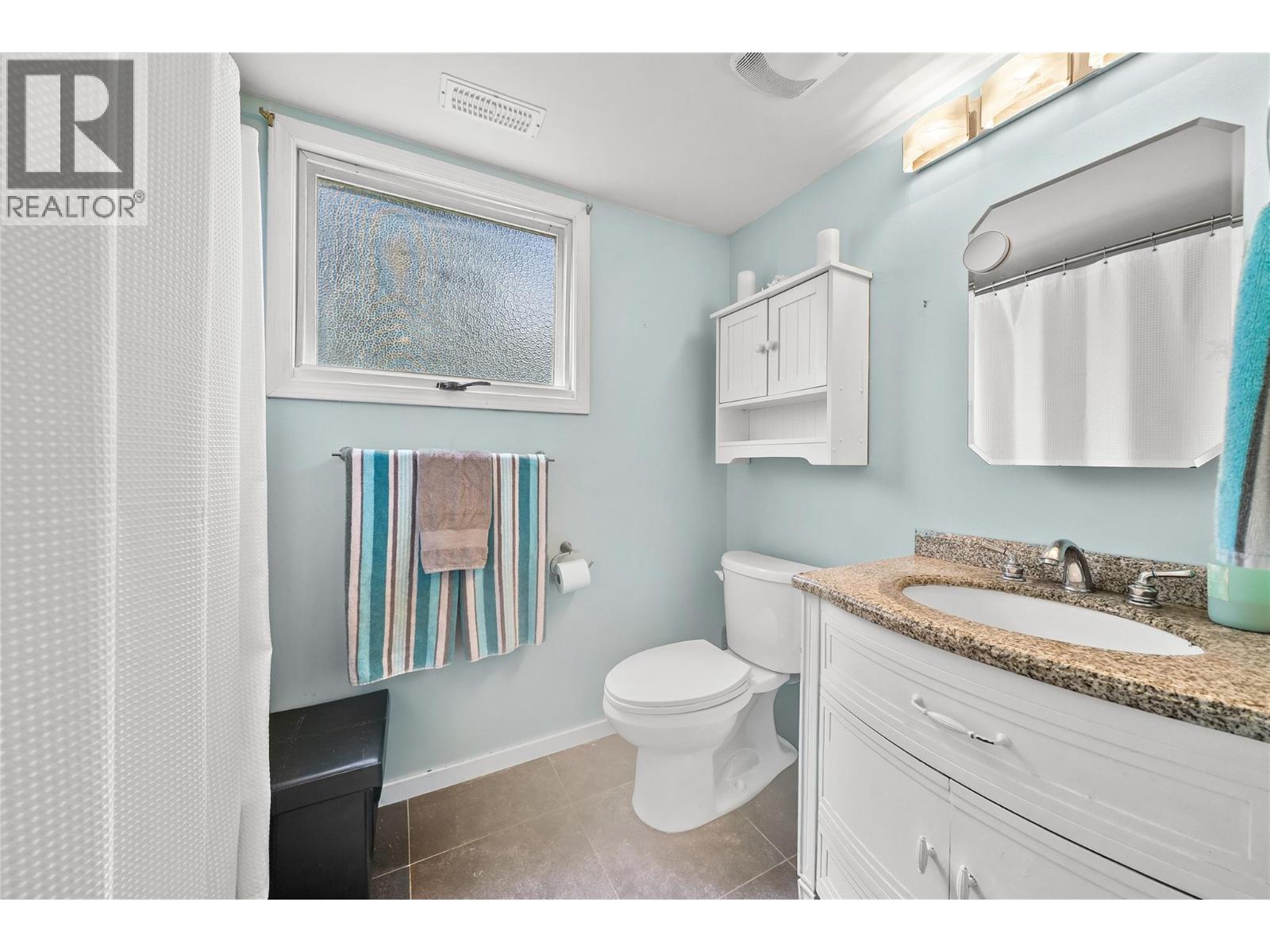 2440 Sunrise Boulevard - 35