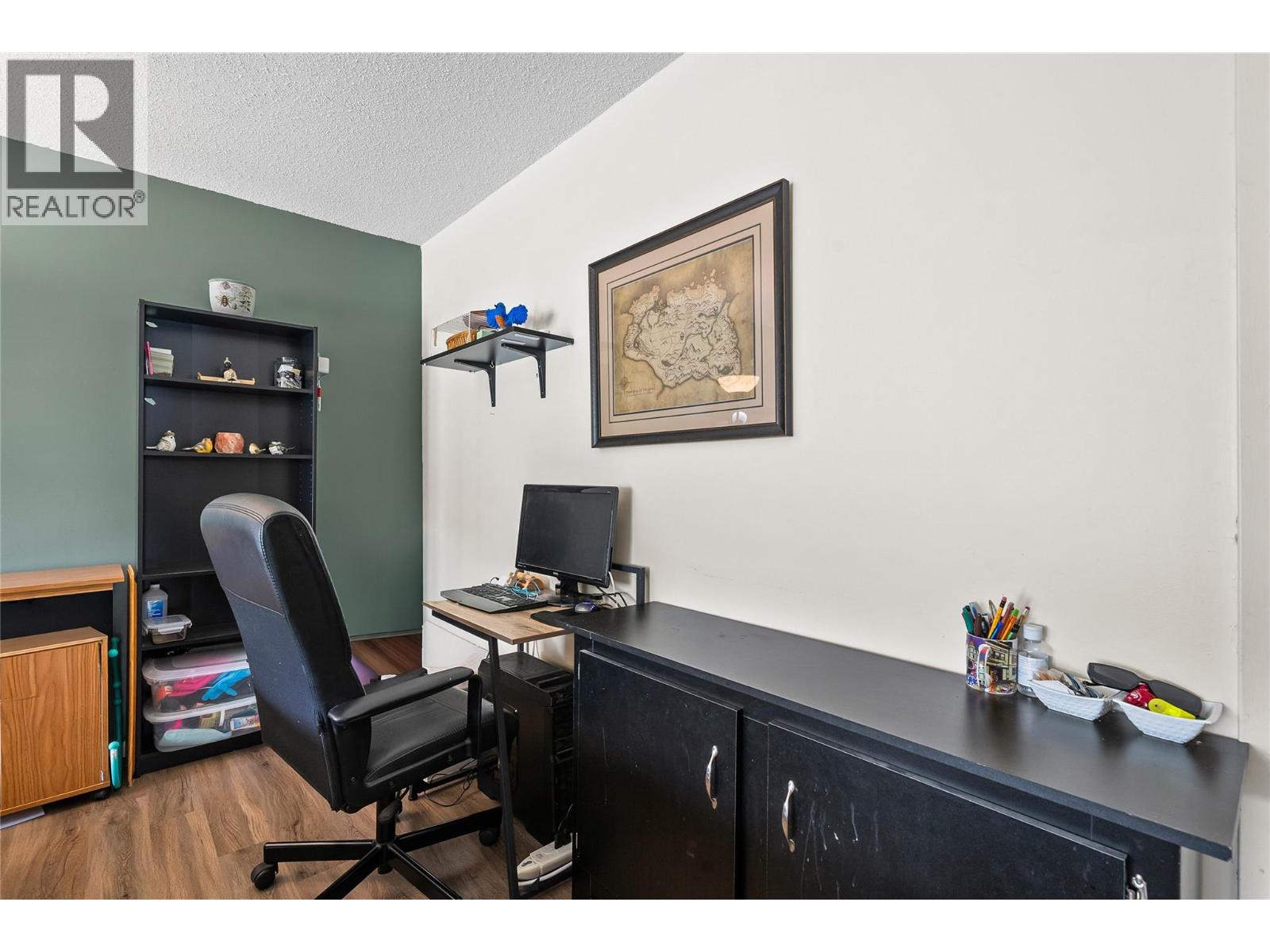 2440 Sunrise Boulevard - 29