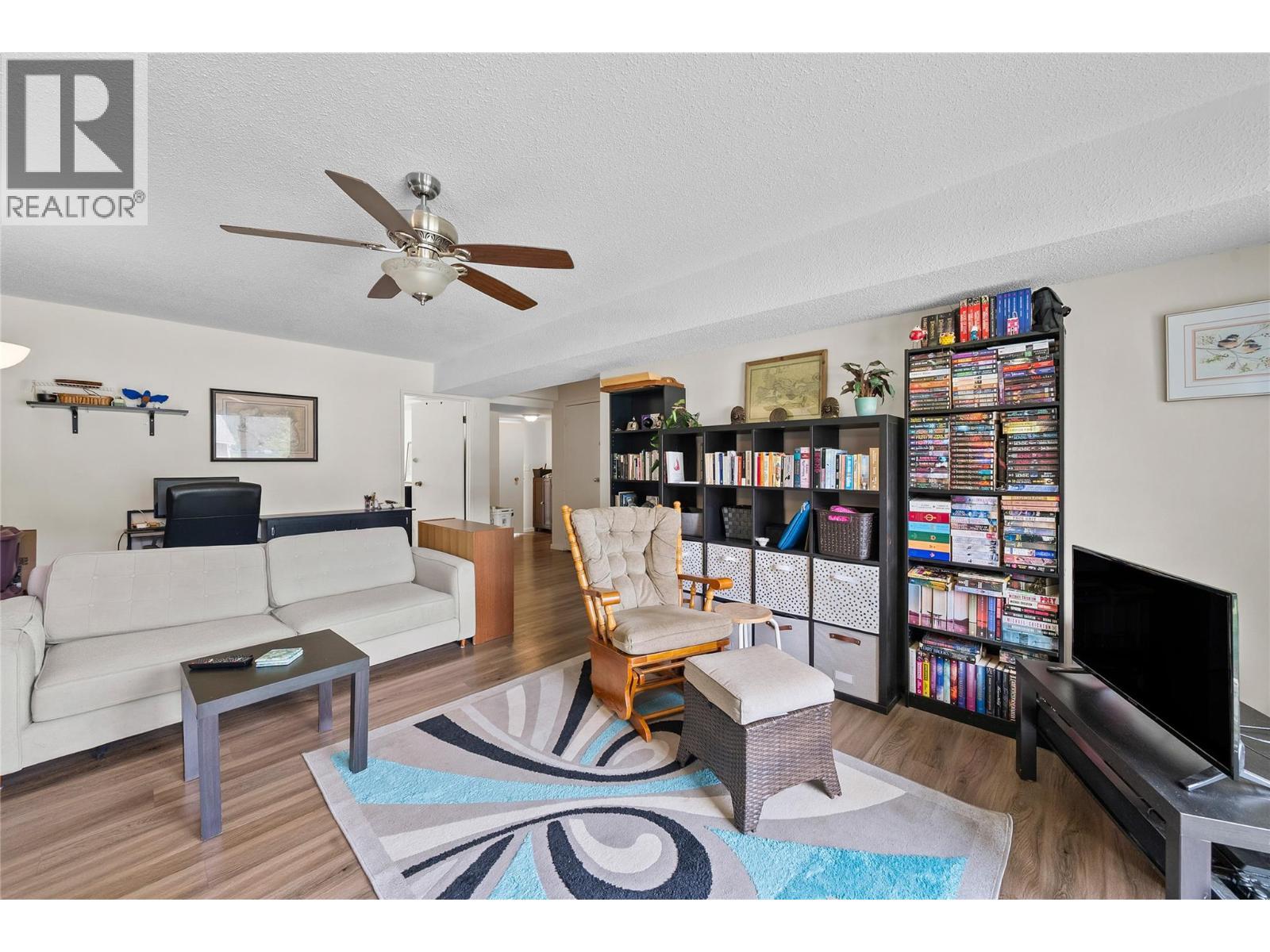 2440 Sunrise Boulevard - 30