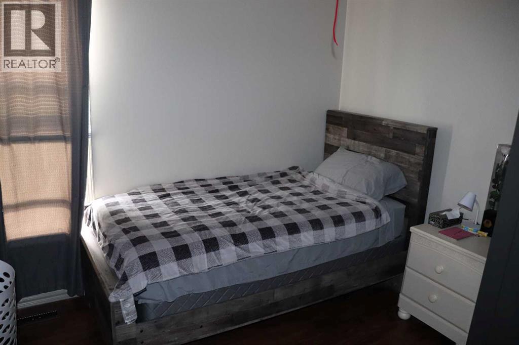#22 5437 10 Avenue - 10