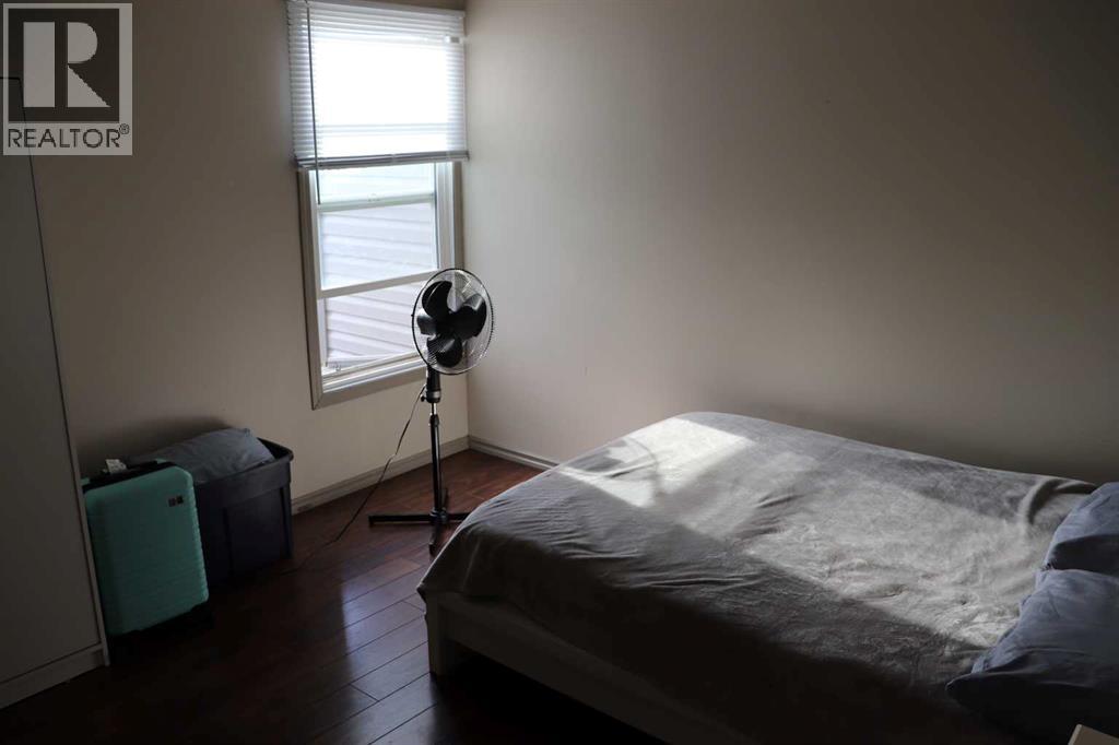 #22 5437 10 Avenue - 11